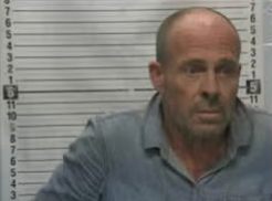 Couple accused of locking child in shed during 100-degree heat