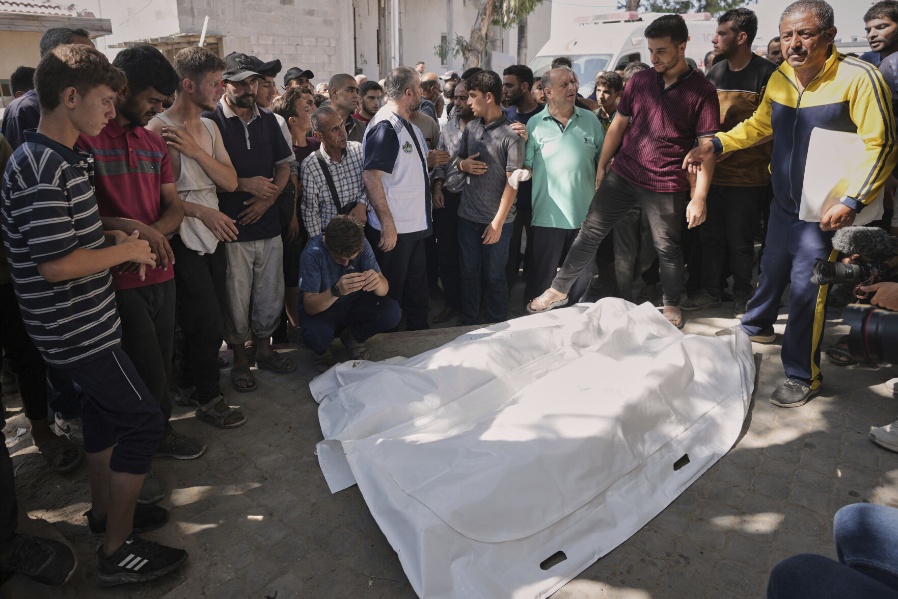  Gaza doctors say Israel’s killing of a prominent colleague leaves a hard-to-fill void