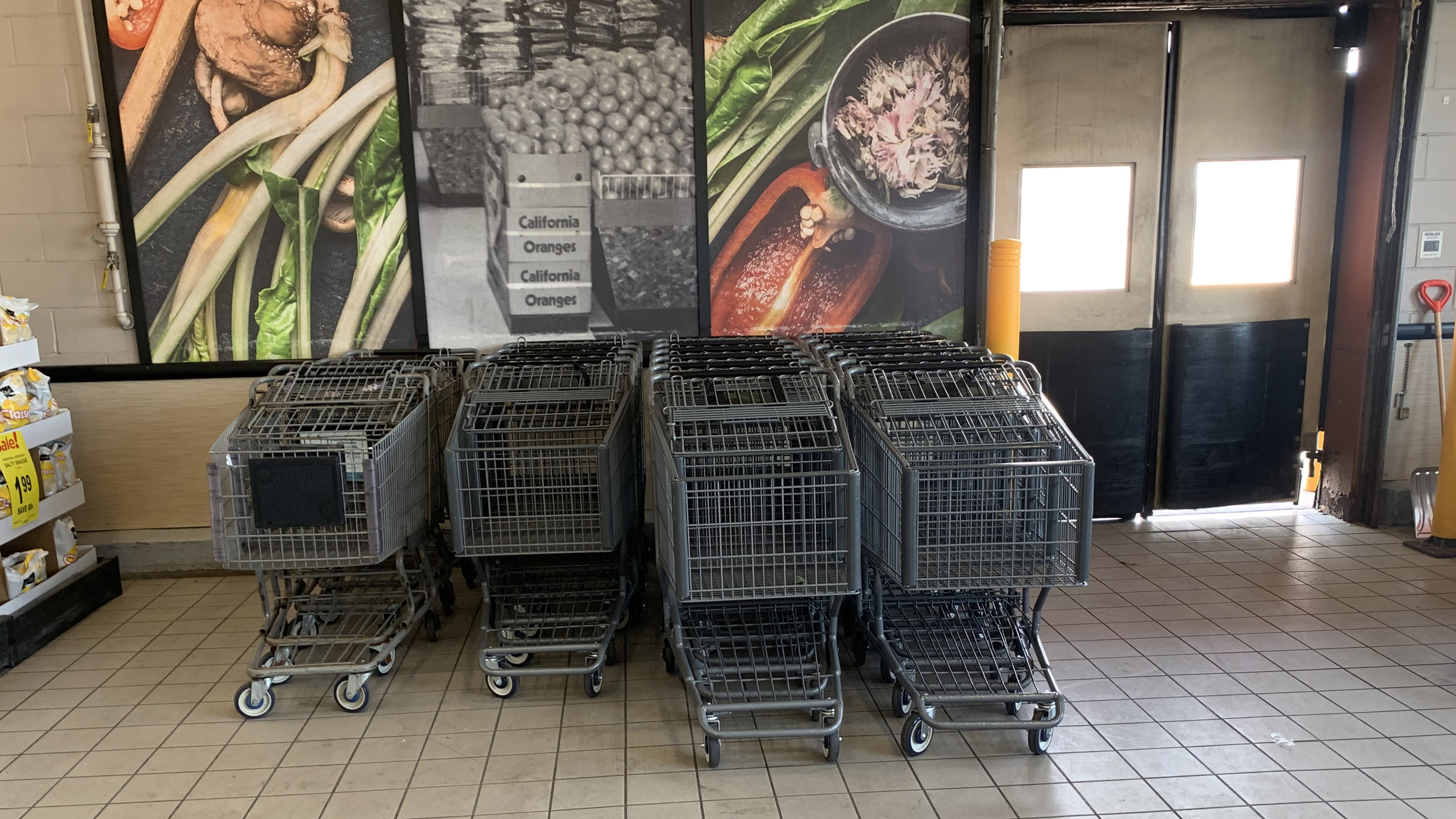 Midway Cub Foods to close next month, lay off 96 workers