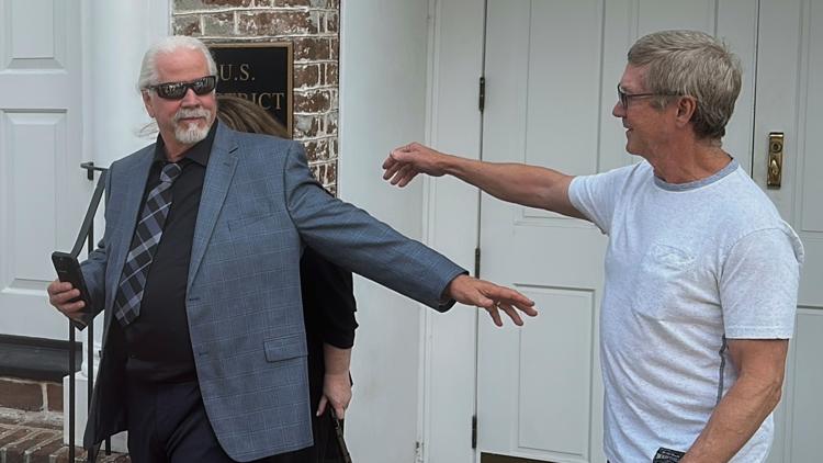  Latest ‘Tiger King’ twist finds ‘Doc’ Antle sentenced to 1 year in prison for animal trafficking