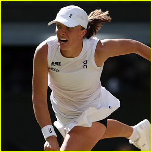 Iga Swiatek Defeats Amanda Anisimova in Wimbledon Final with Star-Studded Crowd Watching On