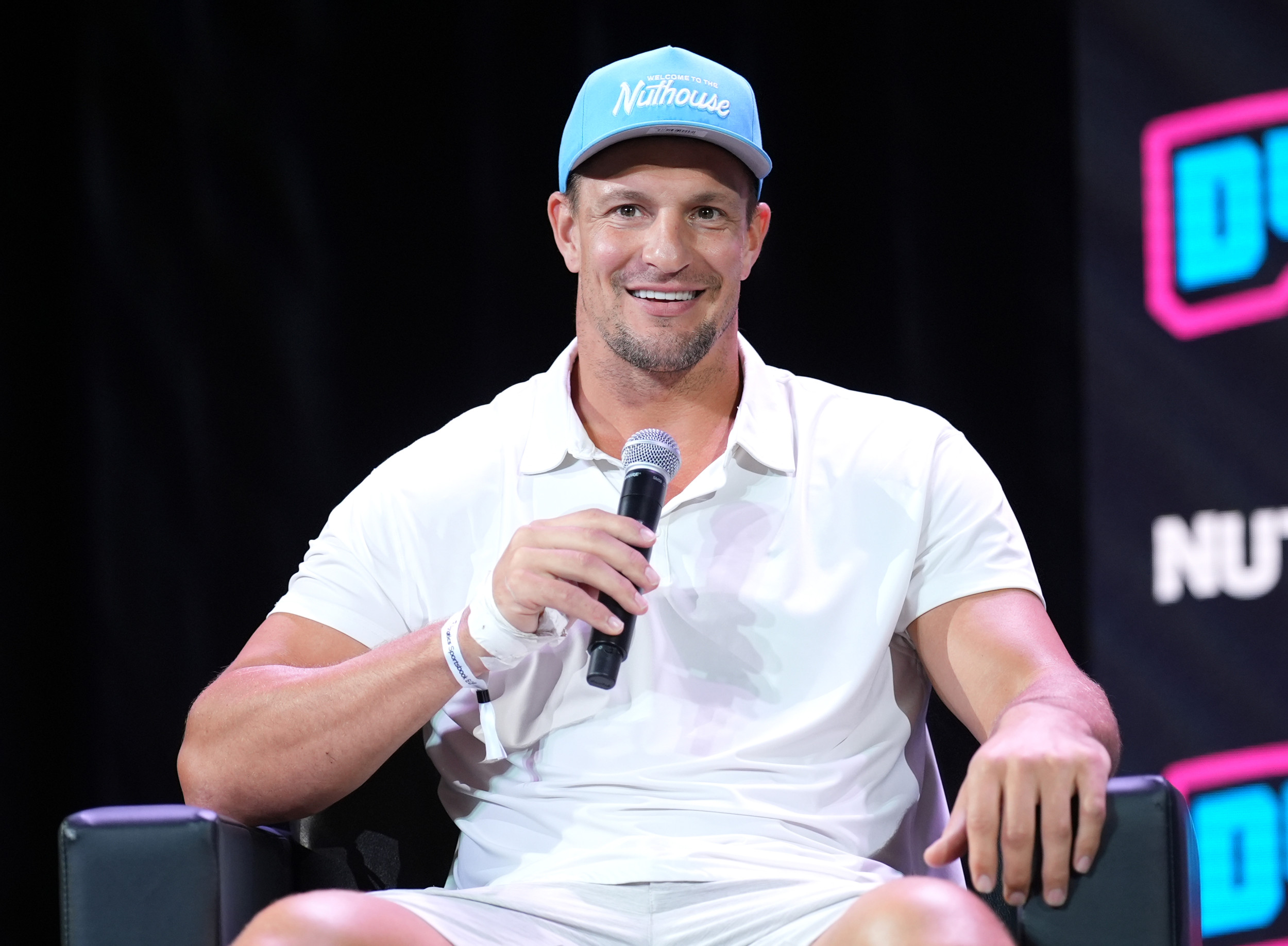 Rob Gronkowski Shares No-Holds-Barred Take on Patriots’ 2025 Season