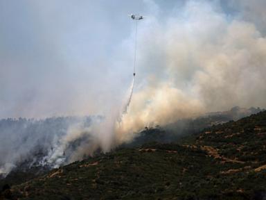  Turkey sends firefighting aircraft to Syria as wildfires rage on both sides of the border