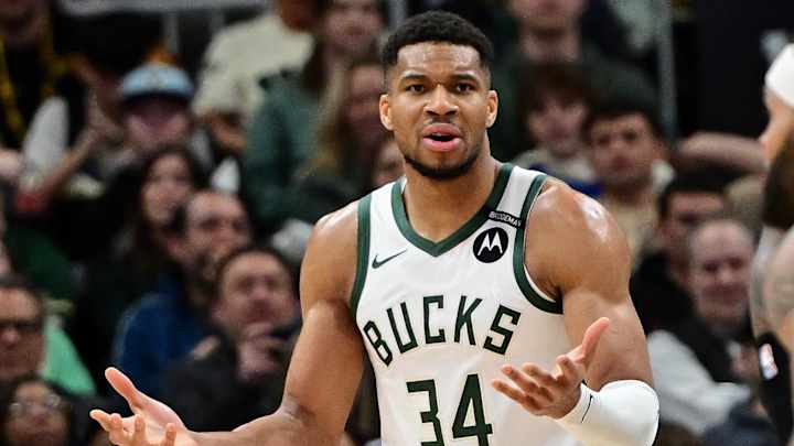 Bucks Notes: Giannis Antetokounmpo Contract Update, Prediction on Greek Freak’s Future, More