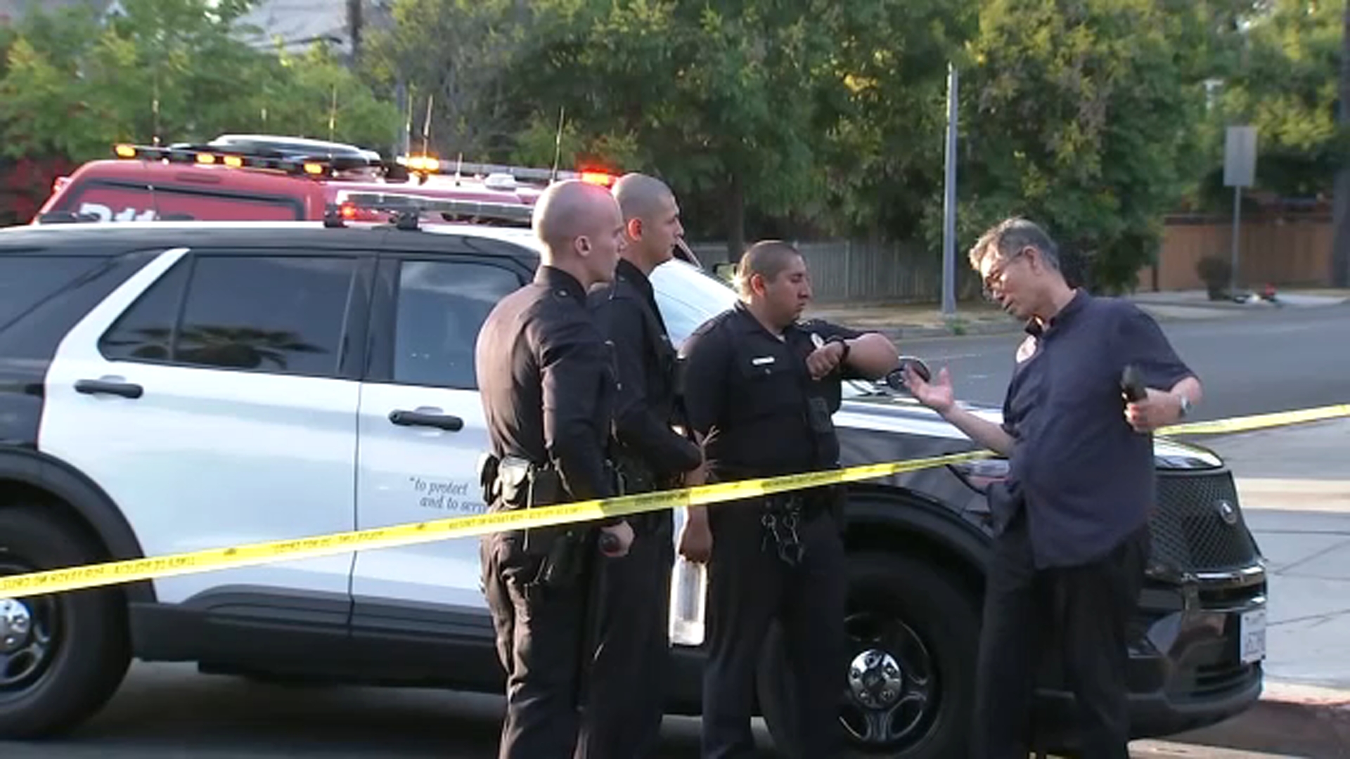 Barricaded suspect fired at police after person found dead in yard in Jefferson Park, LAPD says