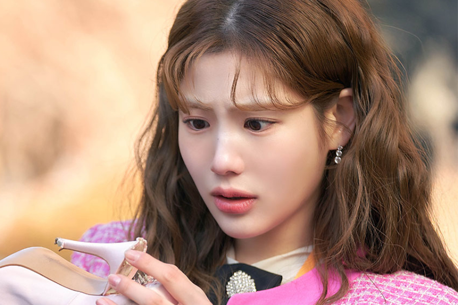  Jo Aram Is A YOLO Gen Z Employee Who Spends Freely In Upcoming Drama “To The Moon”