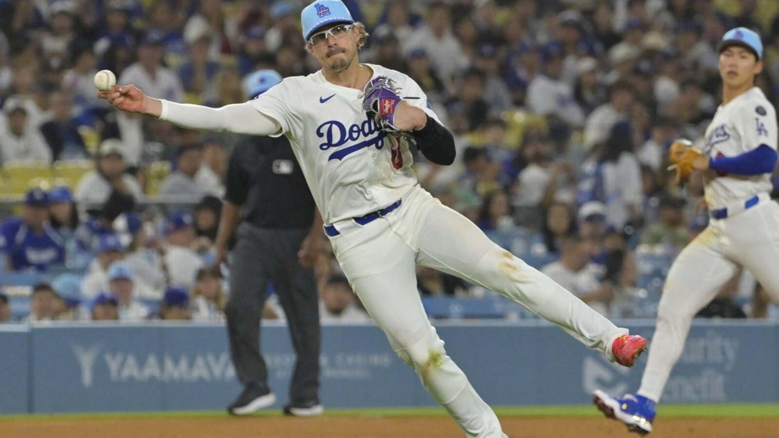 Dodgers’ Enrique Hernandez (elbow) comes off IL
