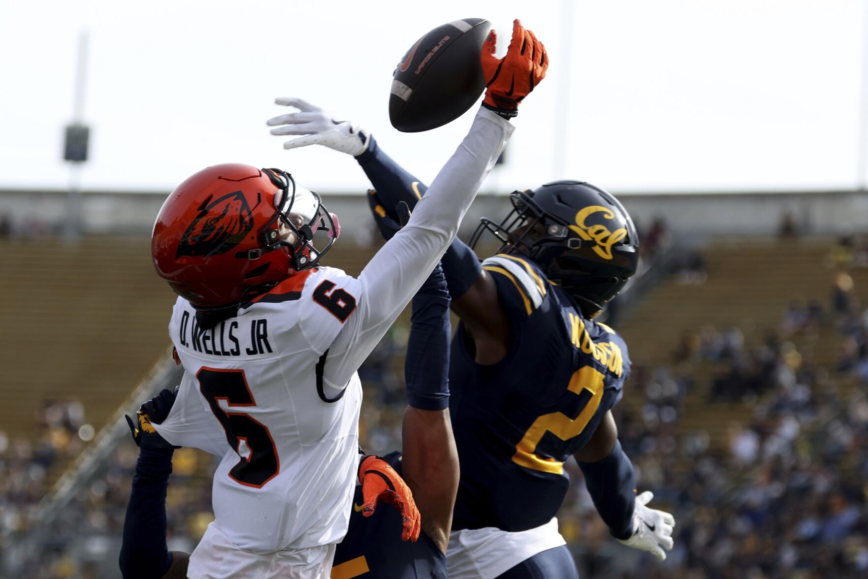 Oregon State tries to forget last year’s lopsided loss at Cal