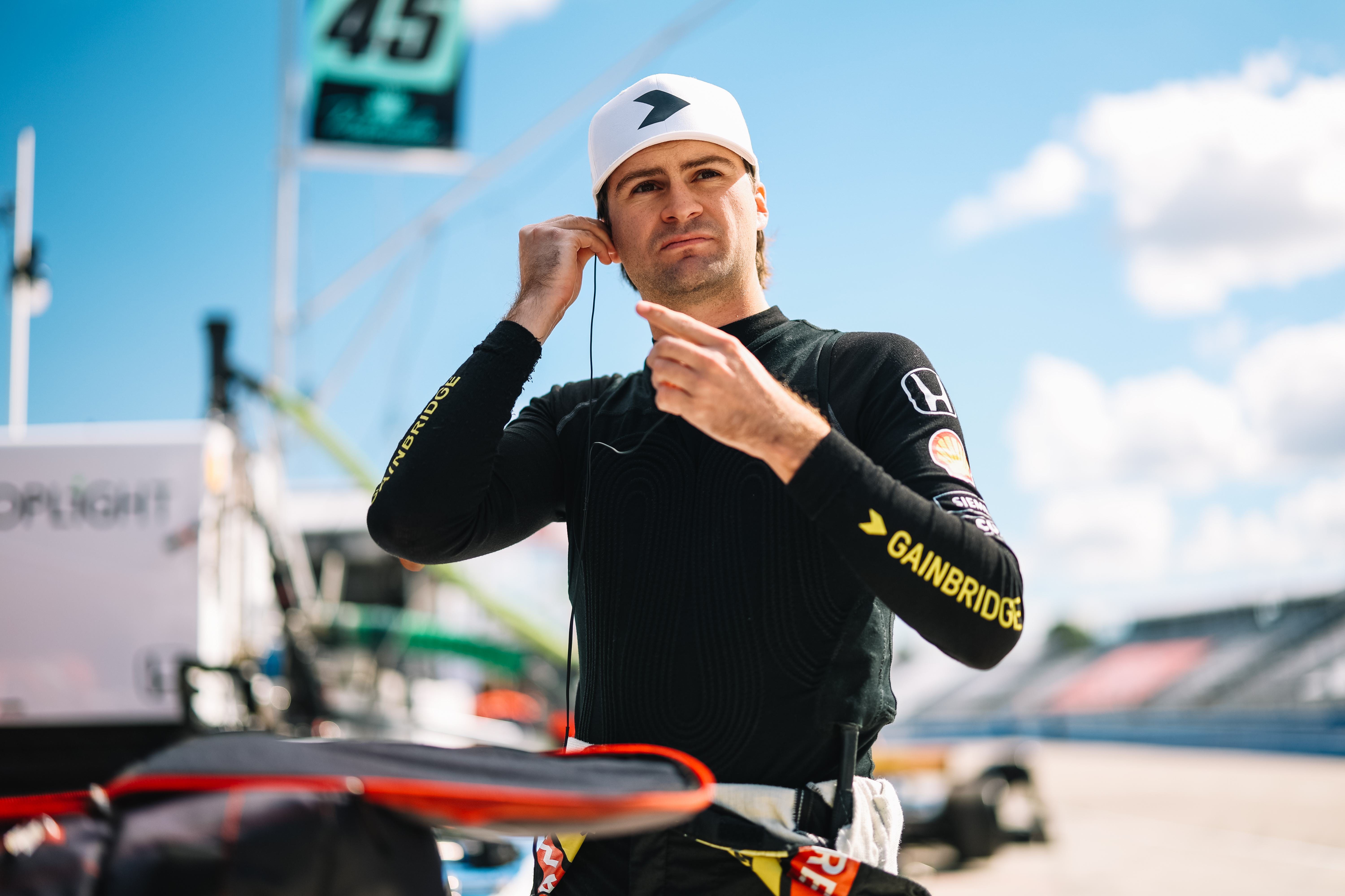 What is the start time for IndyCar race at Nashville? Music City Grand Prix TV, schedule, results