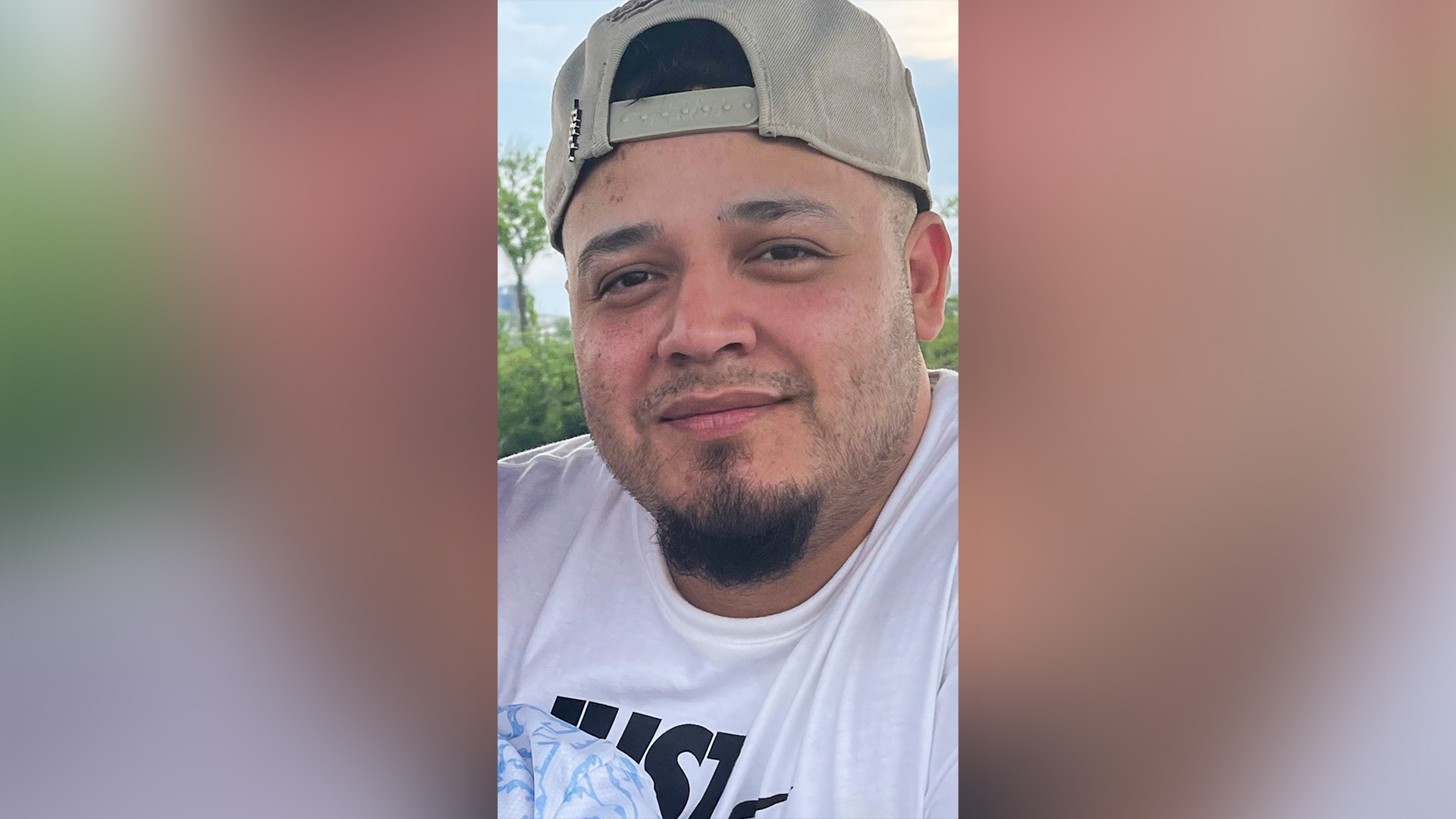  Trump administration seeks to deport Kilmar Abrego Garcia to Uganda