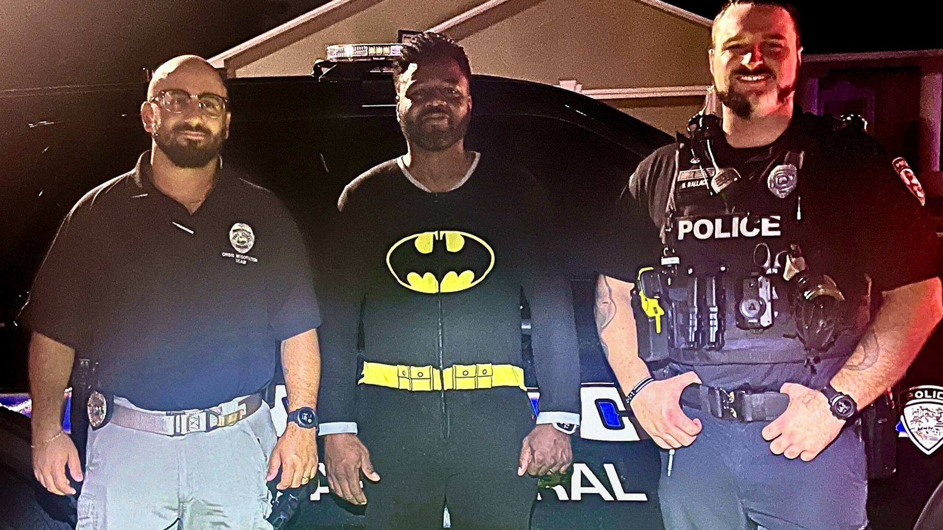 Florida man in Batman pajamas helps stop suspected burglar: police