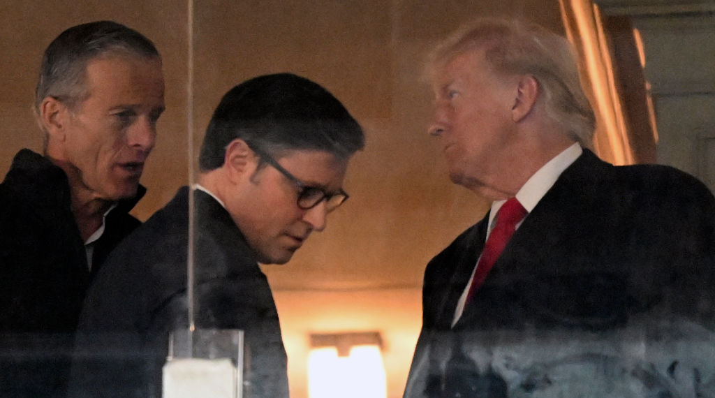  Trump Teams Up With GOP on Sweeping Crime Bill