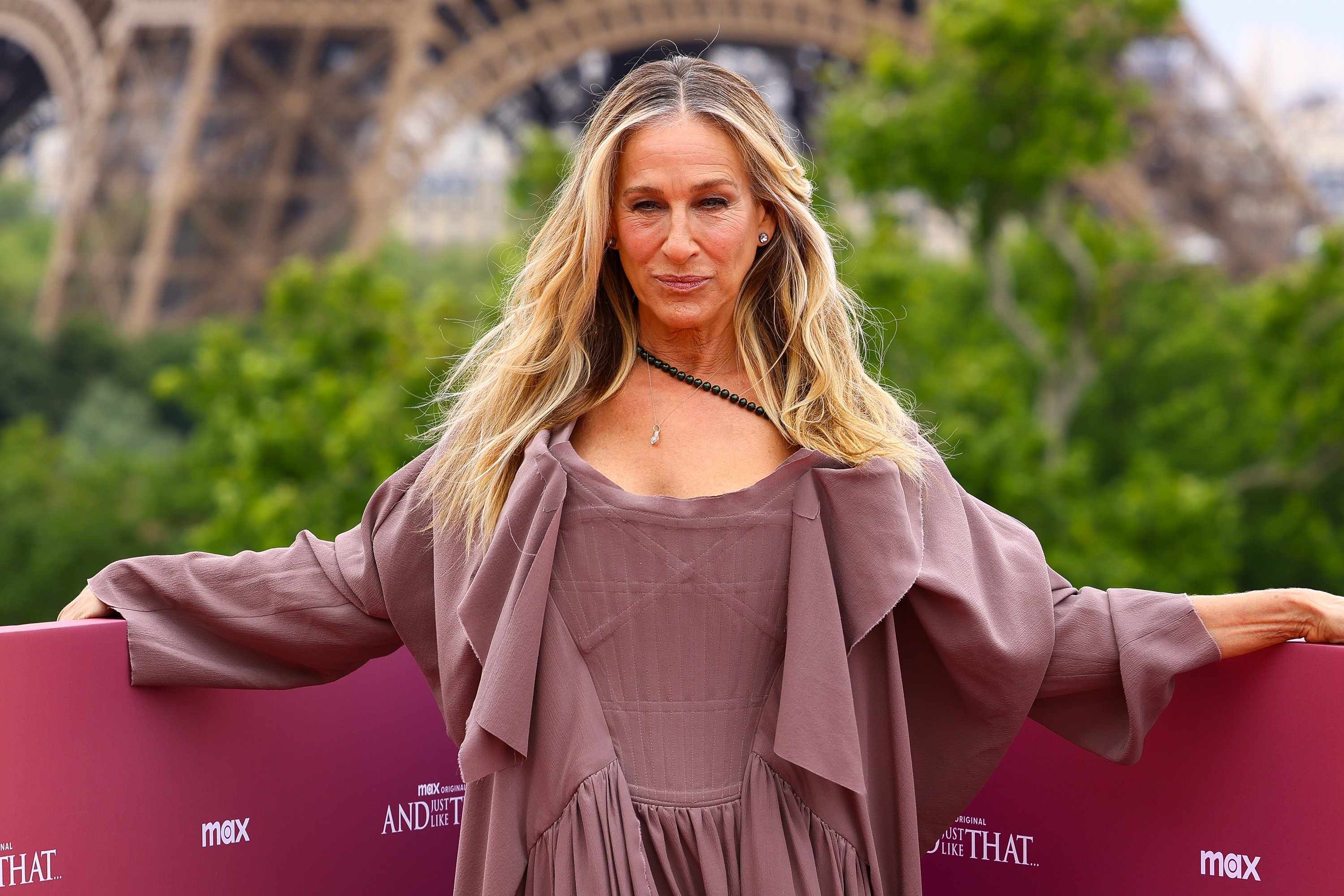  Sarah Jessica Parker Isn’t Bothered by ‘And Just Like That’ Haters: ‘I Don’t Care’