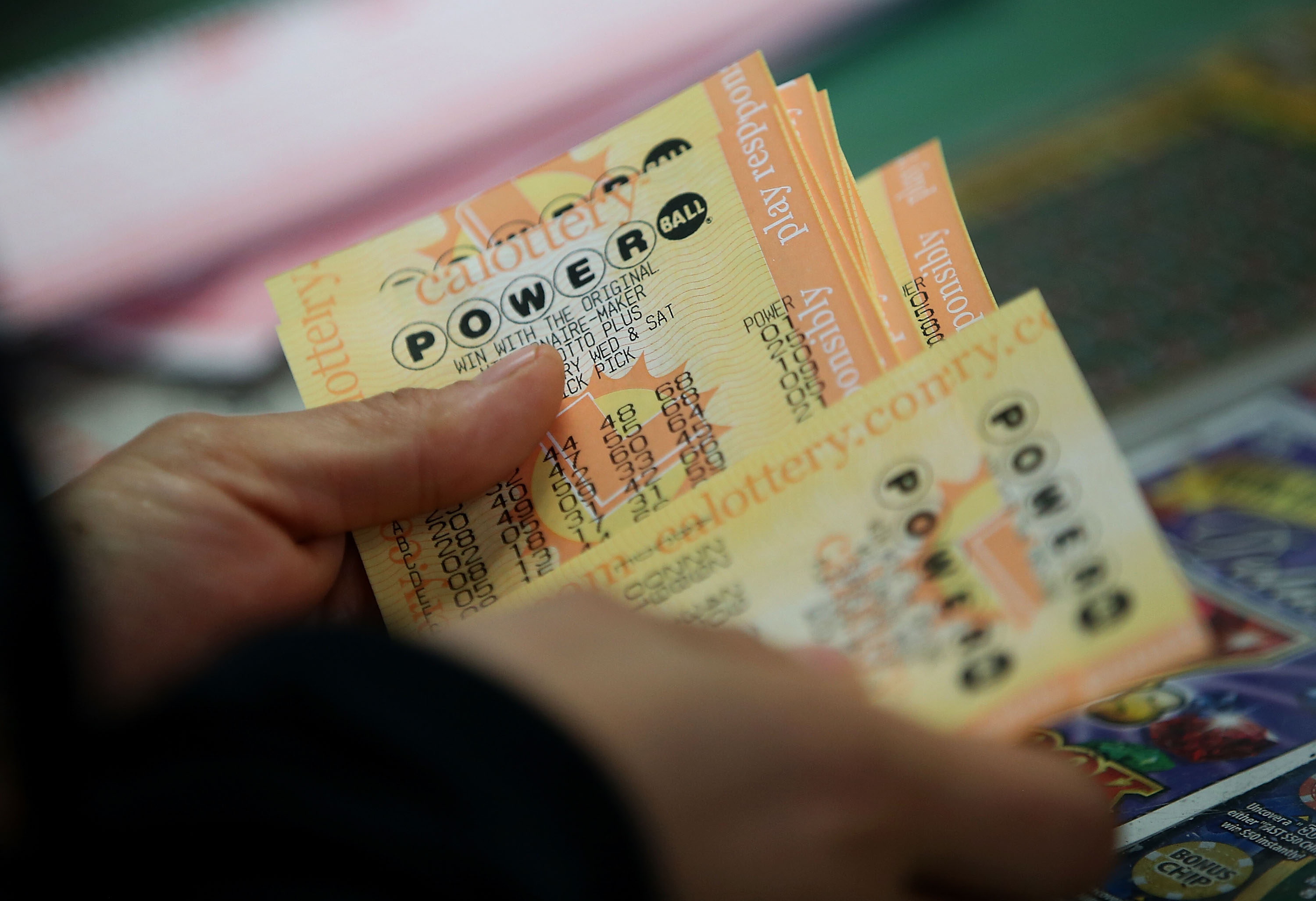 Powerball jackpot leaps to $643 million for Wednesday’s drawing