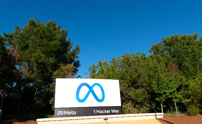  Meta Platforms hits brakes on AI hiring frenzy