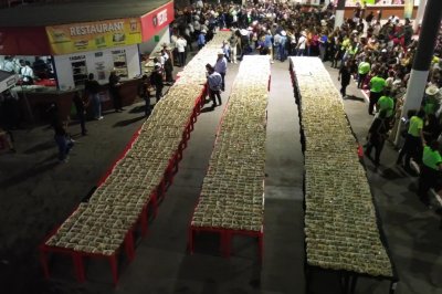  Watch: Mexican festival’s taco serving breaks three world records