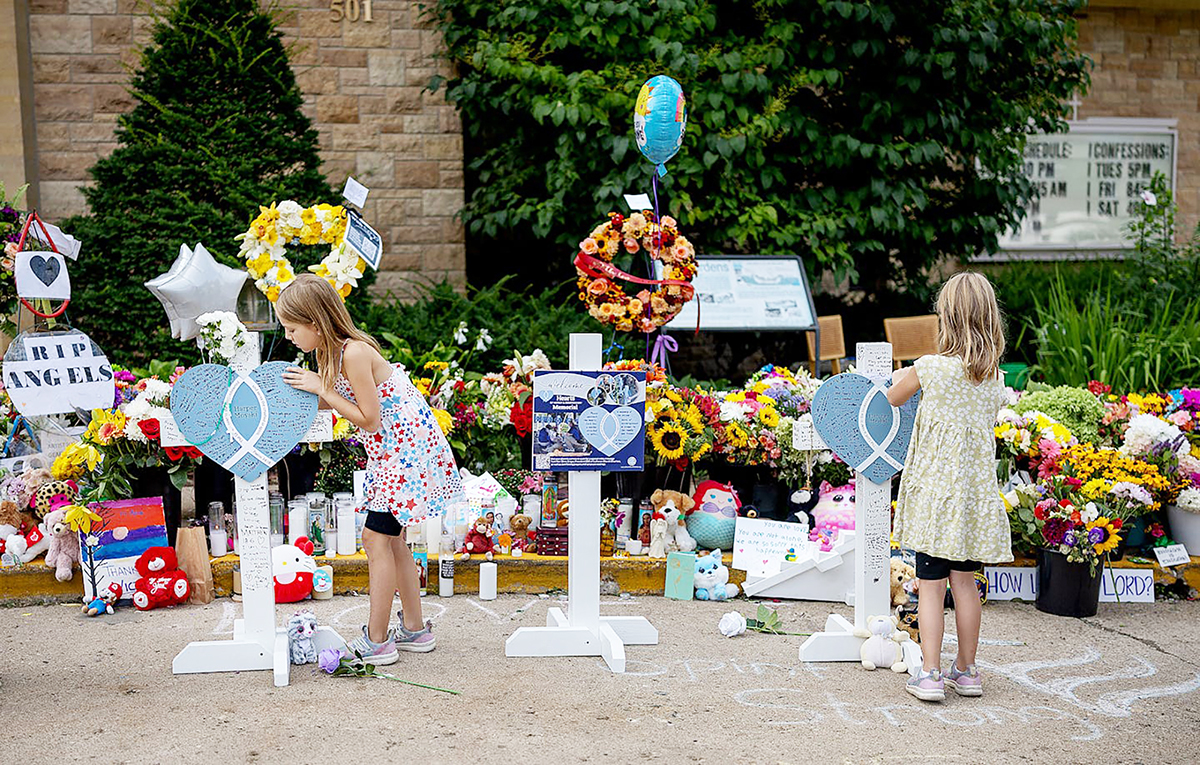  Minnesota Gov. Tim Walz plans for special session on guns