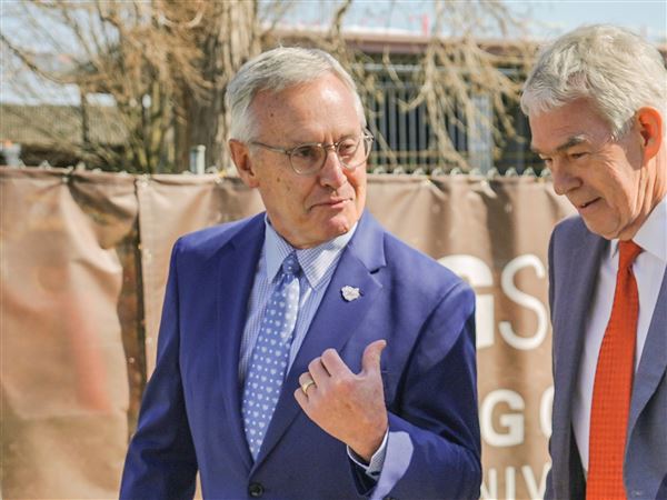  Tressel launches voluntary fitness program in Ohio schools