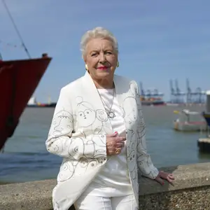 Stephanie Shirley, Who Created a Tech World for Women, Dies at 91