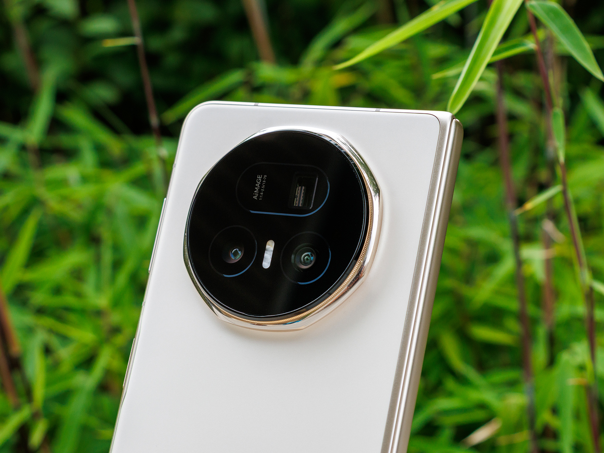  Far more than just a slim foldable – Honor Magic V5 review