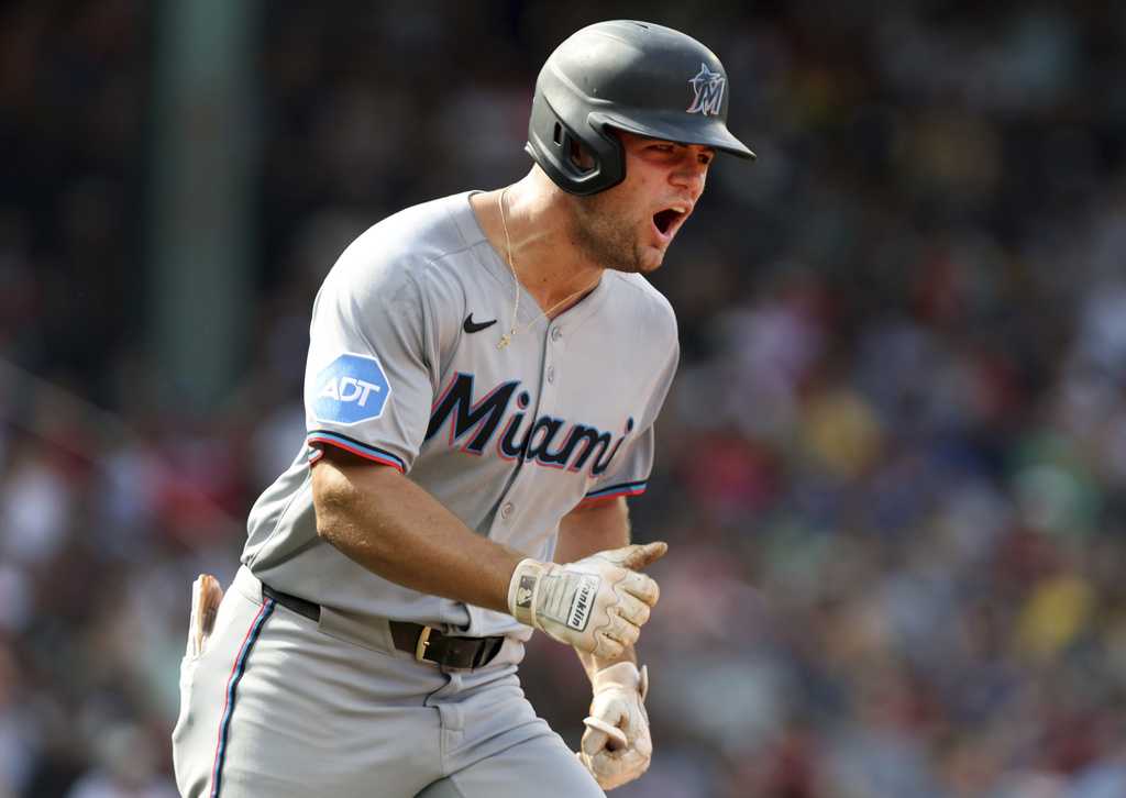 2 Minute Drill: Why Sox loss to Marlins on Sunday was so painful