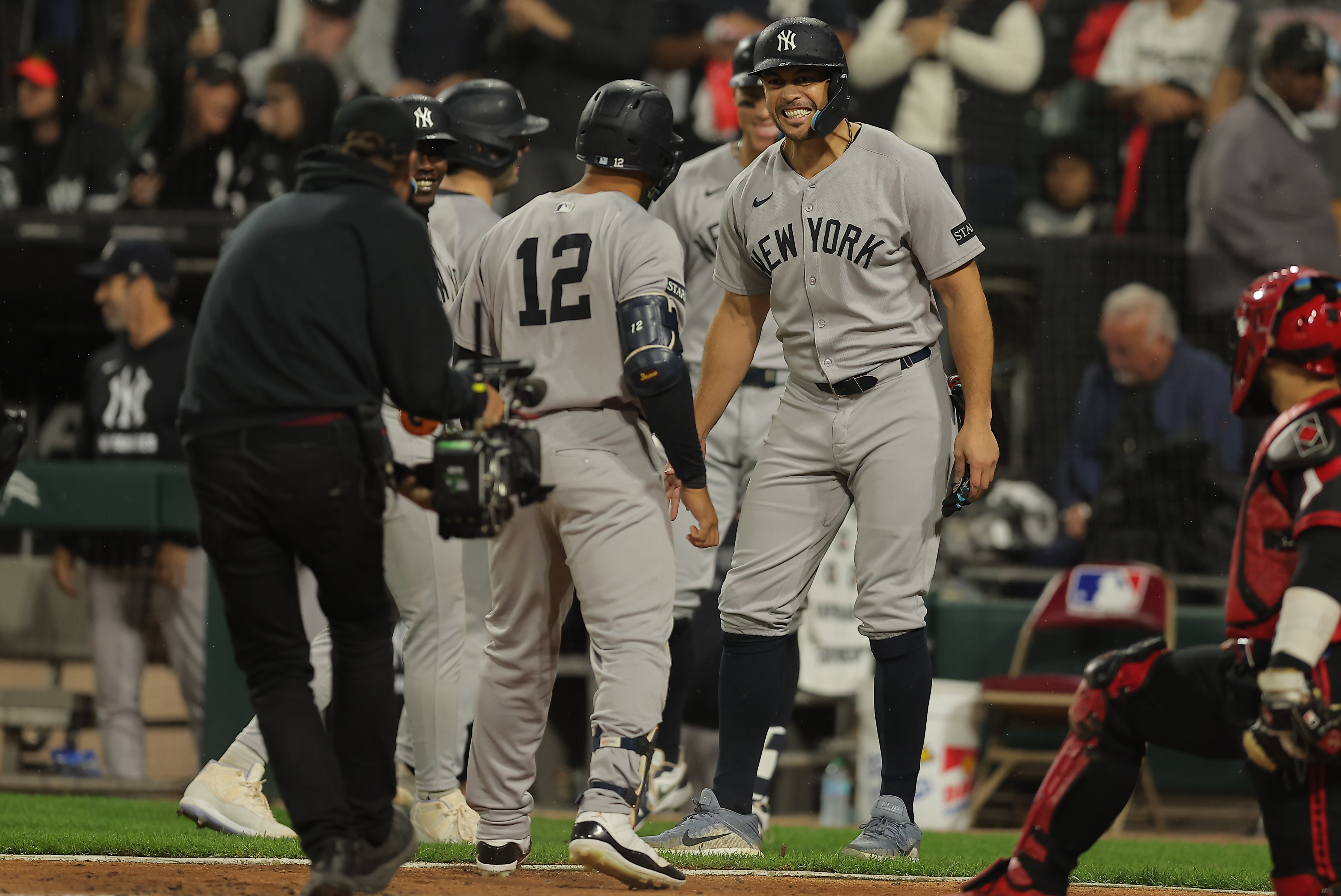Yankees 10, White Sox 2: Six wins in a row as Bombers reach double digits once again
