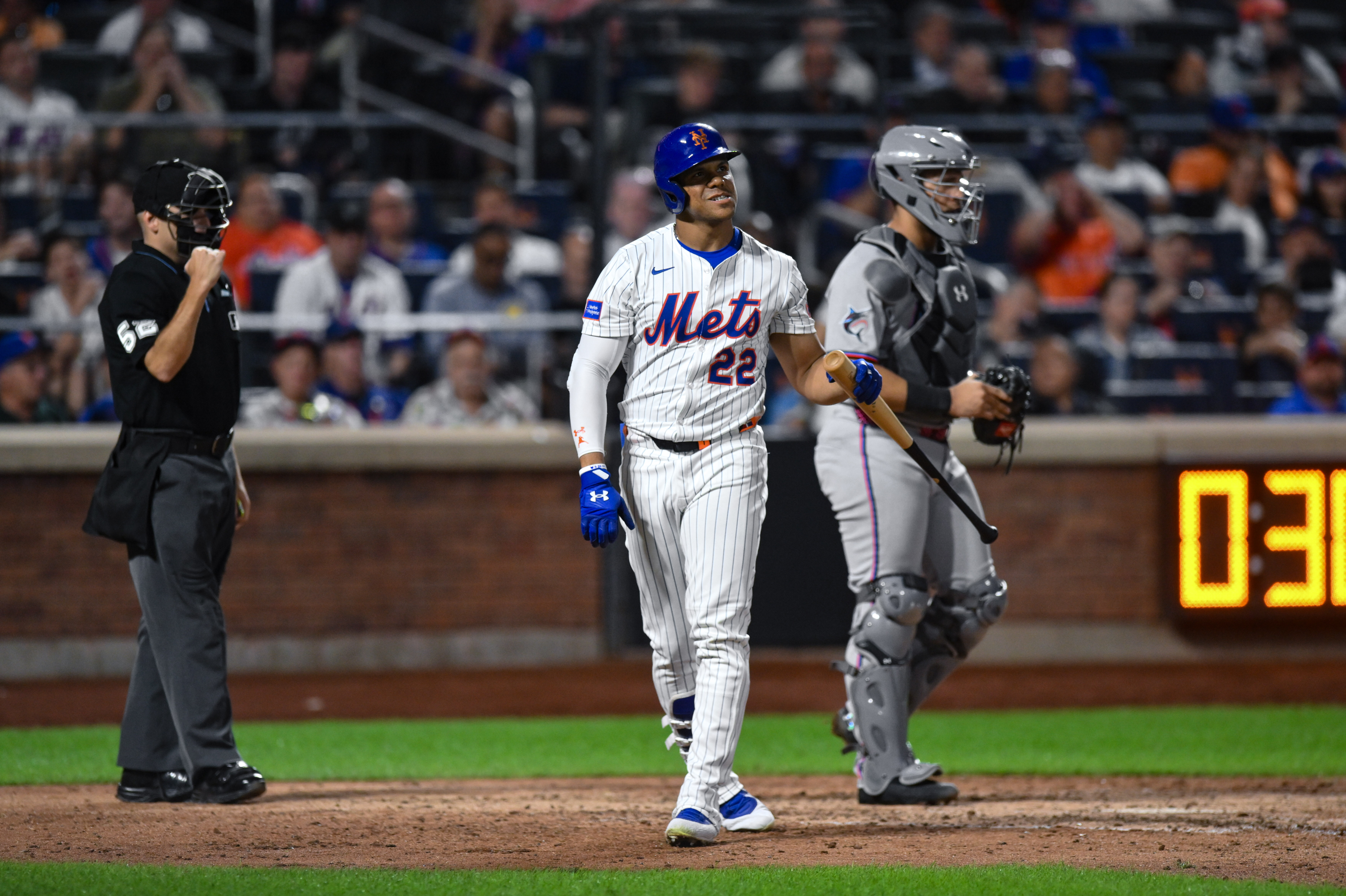 Mets fall flat to Fish in series opener