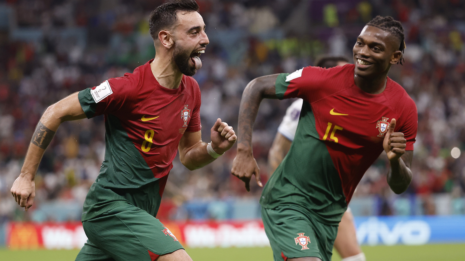 Manchester United dig in their heels as Saudi giants circle for key star