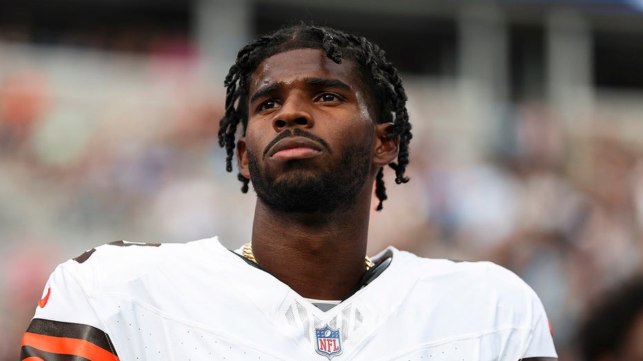 Browns’ Shedeur Sanders shrugs off Dillion Gabriel’s ‘entertainers’ comment: ‘Nobody’s words affect me’