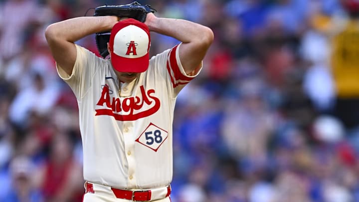 Angels Notes: Halos Add Astros Infielder, Send Down Pitcher, Mike Trout Injury Update