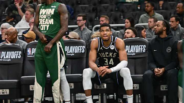 Bucks Notes: Giannis Antetokounmpo Praised, Myles Turner Has Request, More