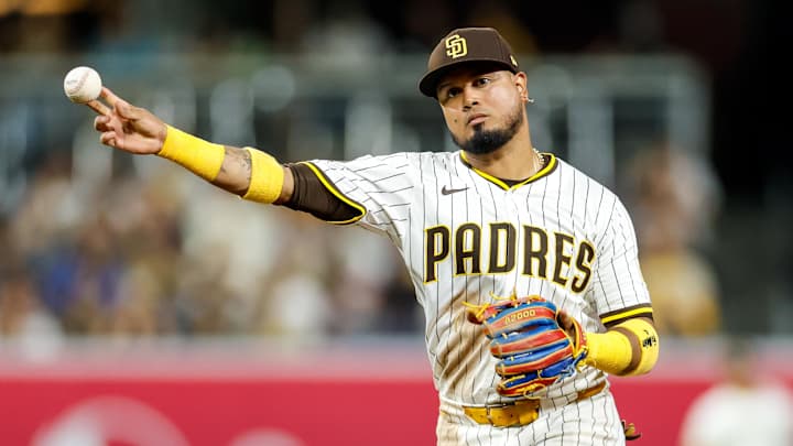 Padres Notes: Luis Arraez Injury Update, Dylan Cease Reaches Milestone, Mike Shildt Names Best Duo