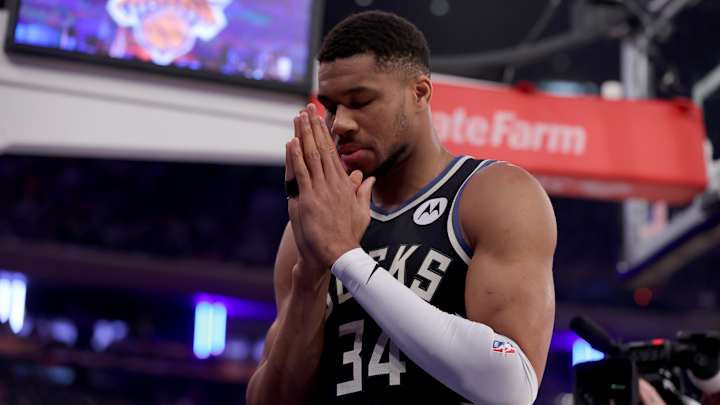 Bucks Notes: Giannis Reveals Desired Role, Dealing With Effects of 2021 Injury, Names Top 5 Players