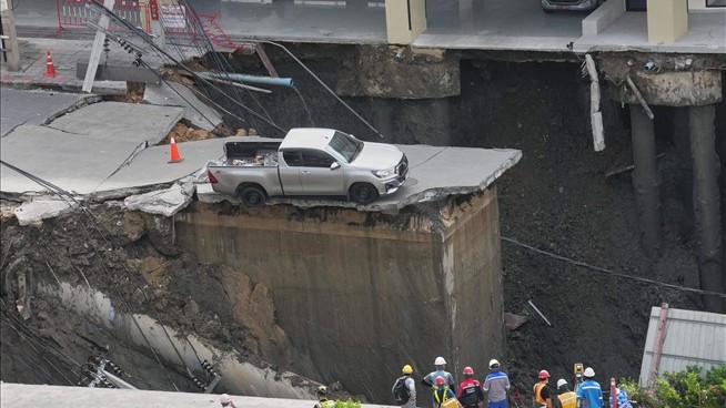 It’s a Wild Scene in Bangkok
