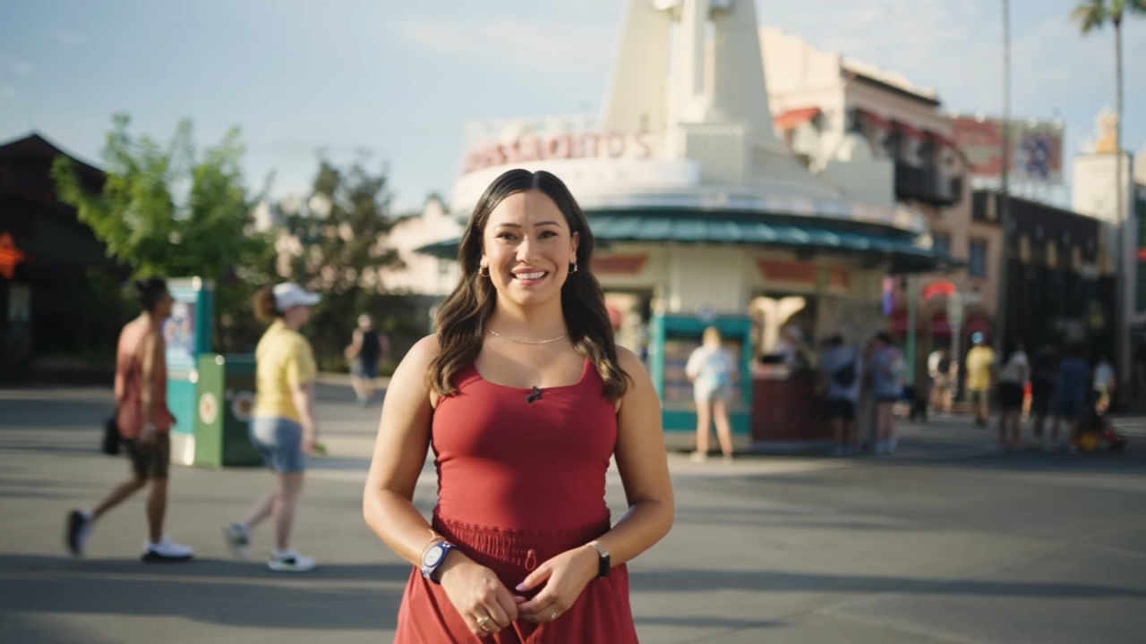 ABC7 Chicago meteorologist Jaisol Martinez visits Walt Disney World for 1st time