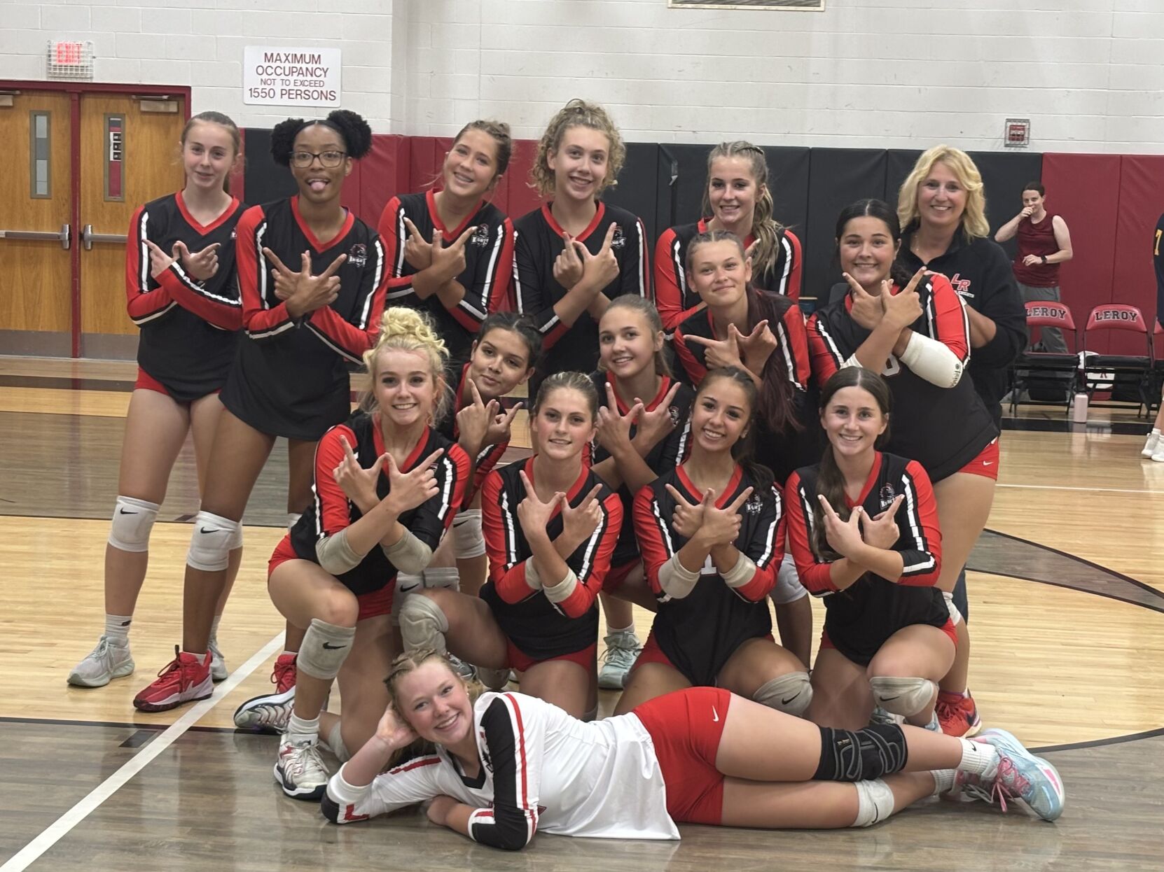 H.S. GIRLS VOLLEYBALL: Kanaley, Williams lead the way as Le Roy takes down Spencerport in season opener