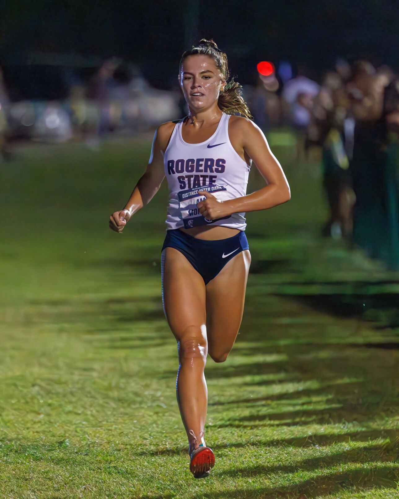 XC: Morefield, Gibson earn wins as RSU women claim first, men place third at Distance After Dark
