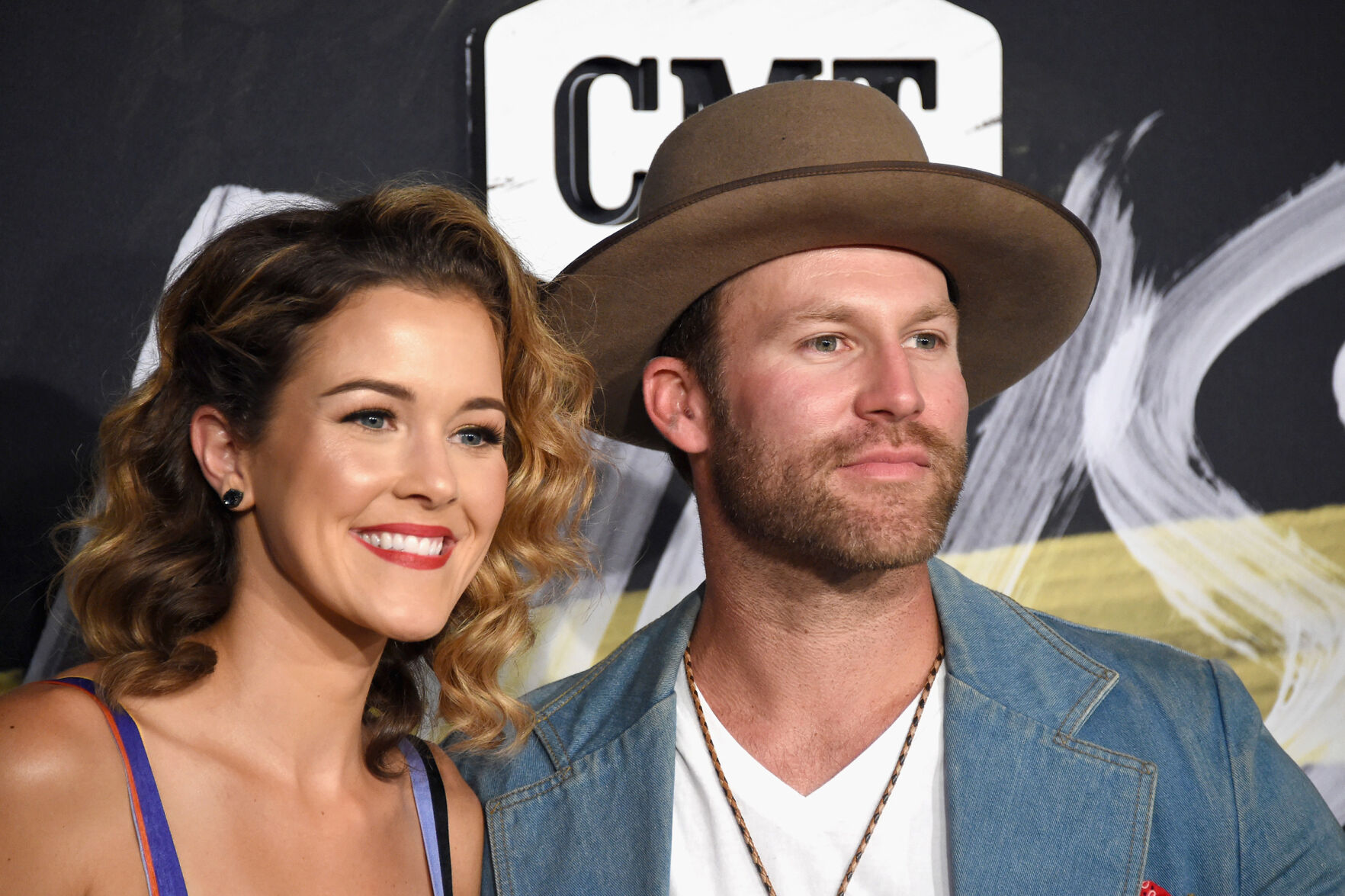 Country star Drake White and wife reveal baby daughter died after birth