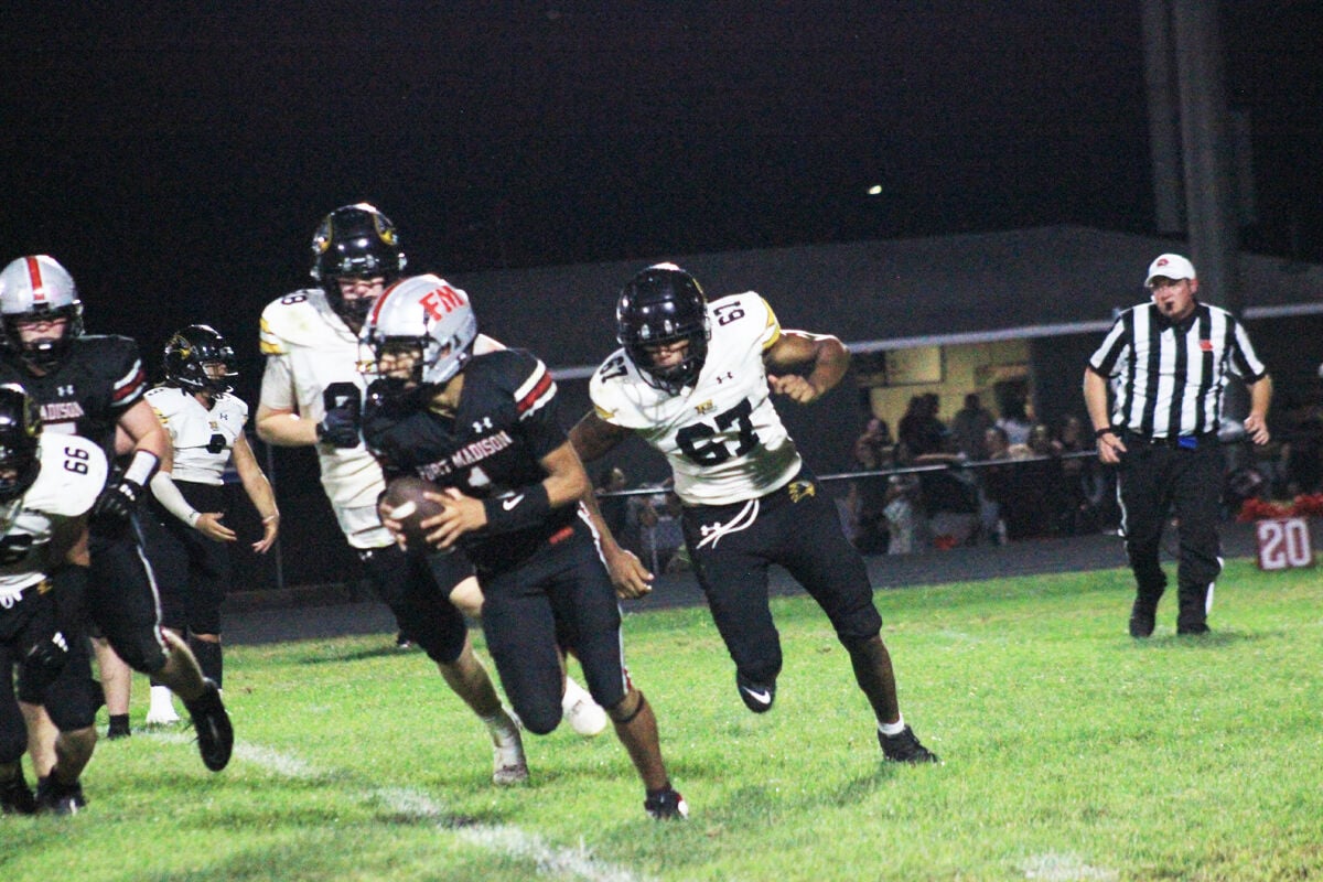 Central Lee survives early attack, late assault from Fort Madison