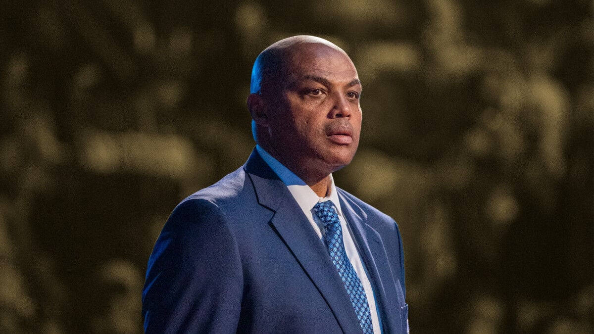  Sixers equipment manager confirms Charles Barkley would take showers with his jersey on