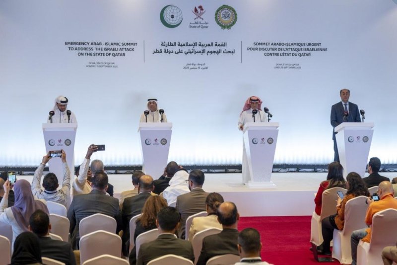 Arab, Muslim leaders express solidarity with Qatar, seek to deter Israel