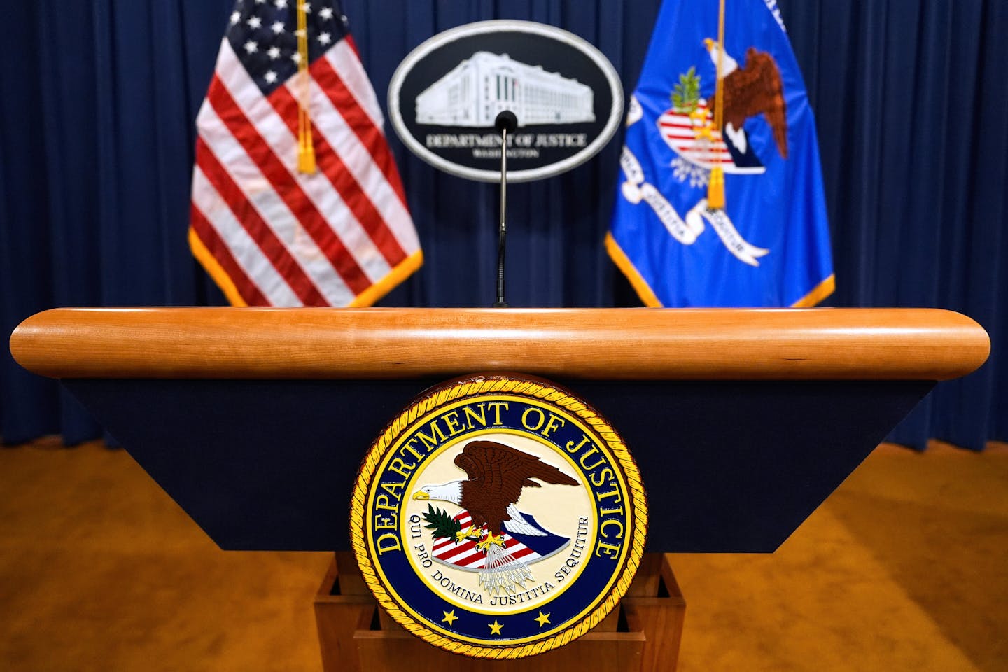 Opinion | Institutions are fragile, as recent Trump moves show