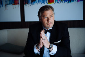  René Pape Leads Performance of Sven Helbig’s Requiem A.