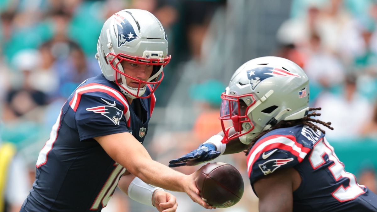 Giving out game balls after Patriots earn hard-fought win vs. Dolphins