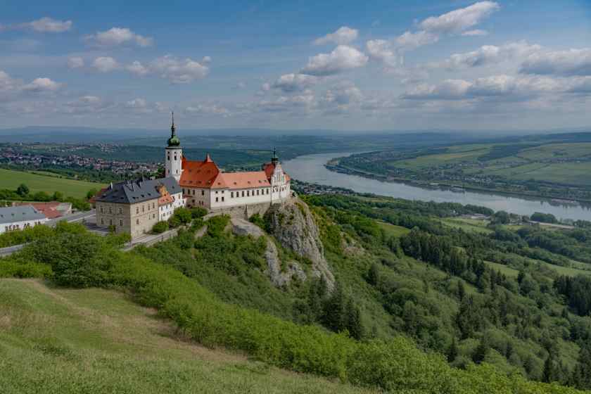  Adventure Awaits in Kysuce: Uncover the Best Ridge Hikes and Hidden Views