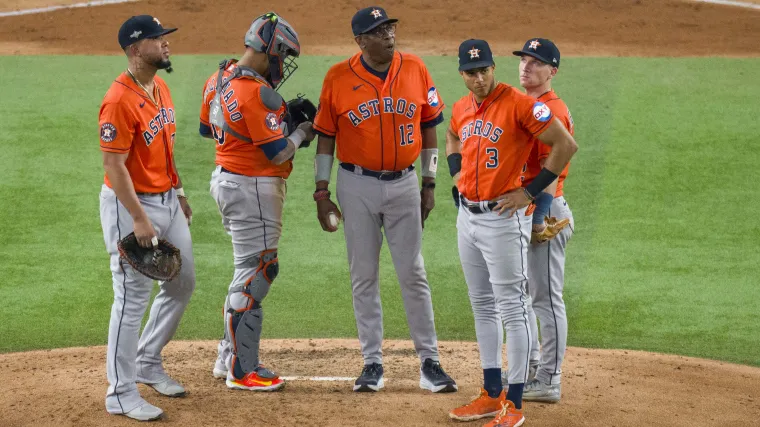 Astros face tough decision after injury to All-MLB closer Josh Hader