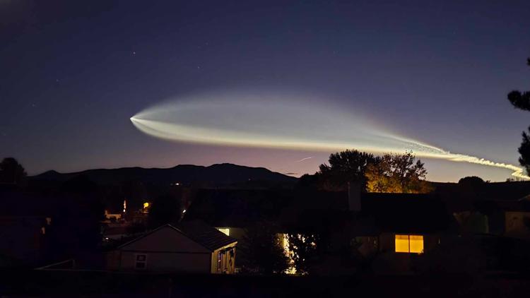  Did you see that light in the sky?