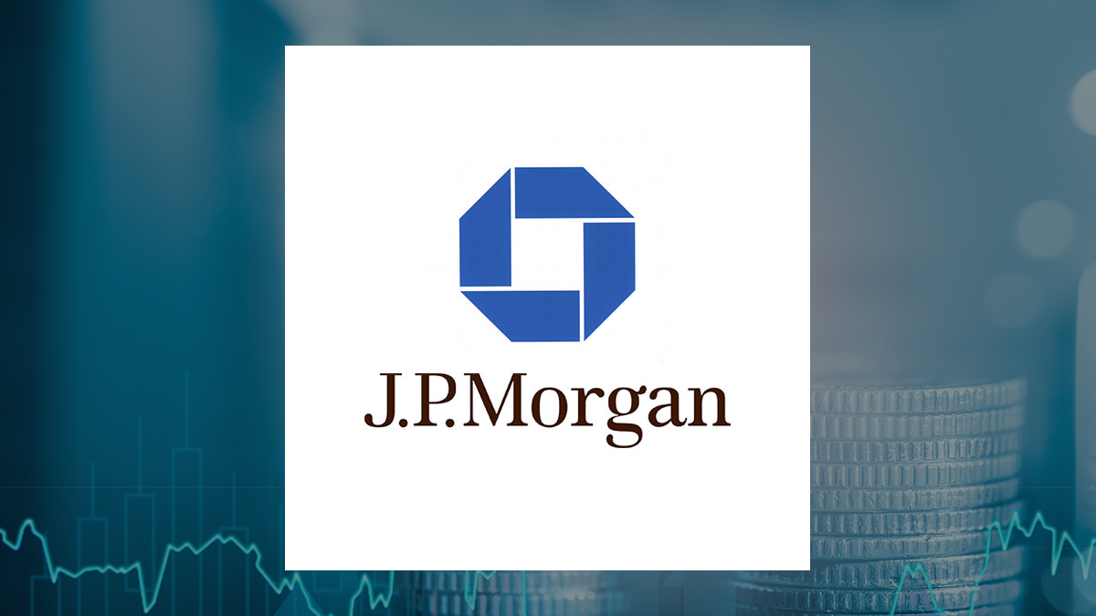 Insight Wealth Strategies LLC Decreases Position in JPMorgan Chase & Co. $JPM