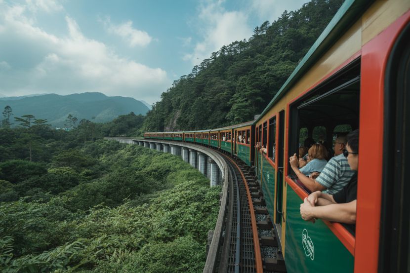  Taiwan’s Tourism Boom: Japanese Visitor Numbers Surge in 2025