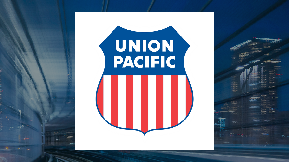  Eagle Global Advisors LLC Has $8.42 Million Position in Union Pacific Corporation $UNP